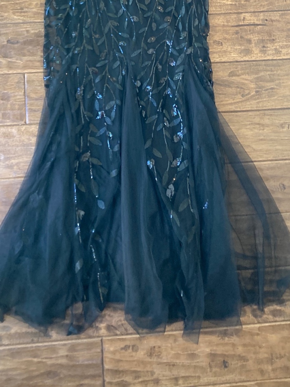Ever Pretty Black Sequin V-Neck Maxi Gown - Picture 3 of 9